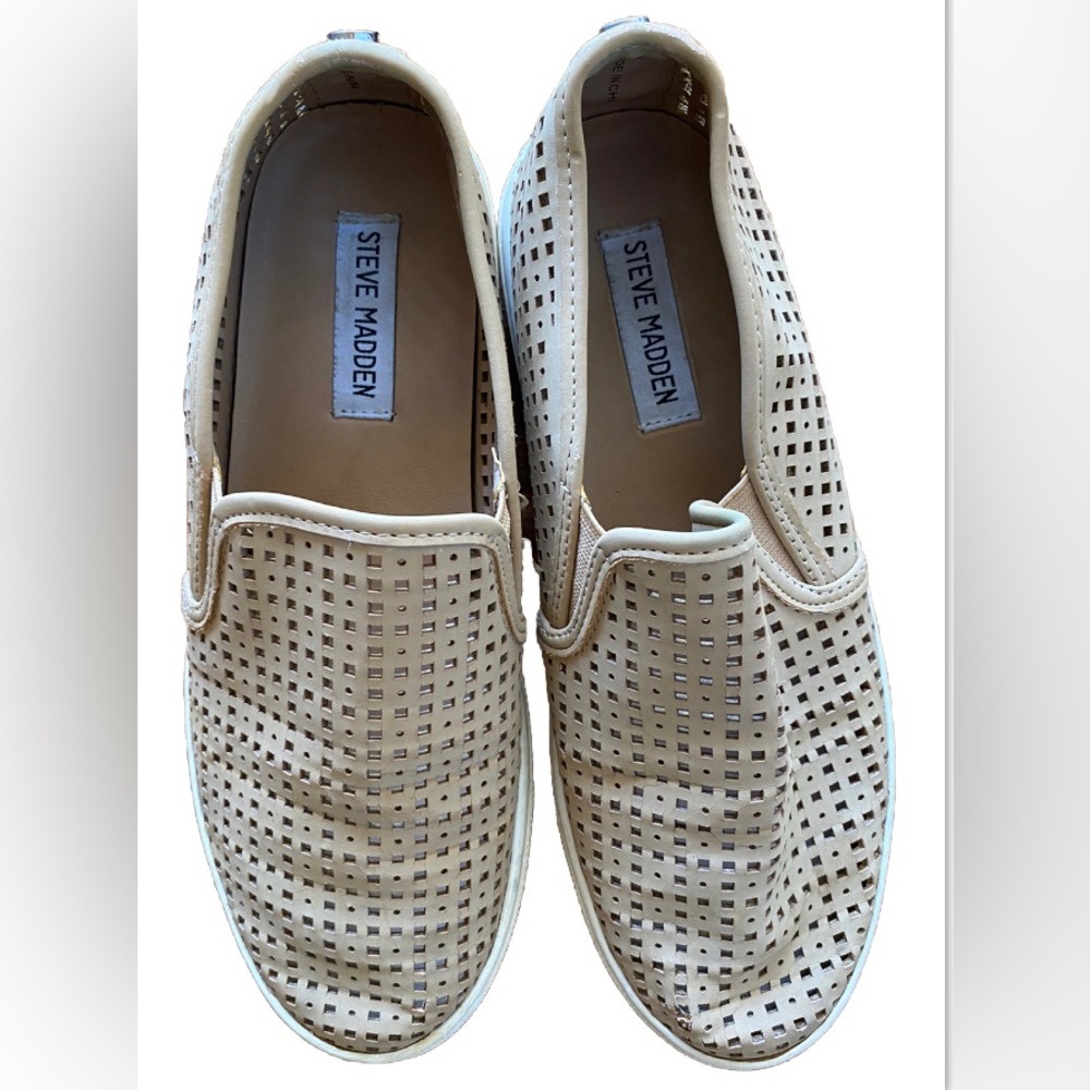 Steve Madden Tan Perforated Slip On Women’s Loafers Size 8